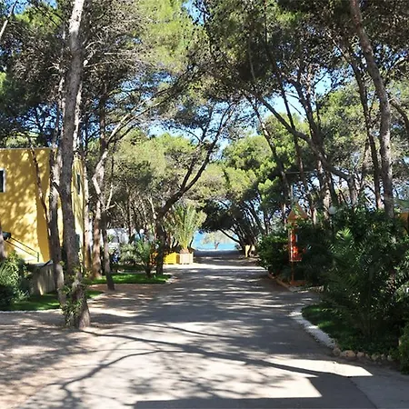 Camping La Vecchia Torre 加利波利