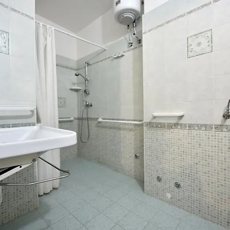 Holiday park Camping La Vecchia Torre 3*